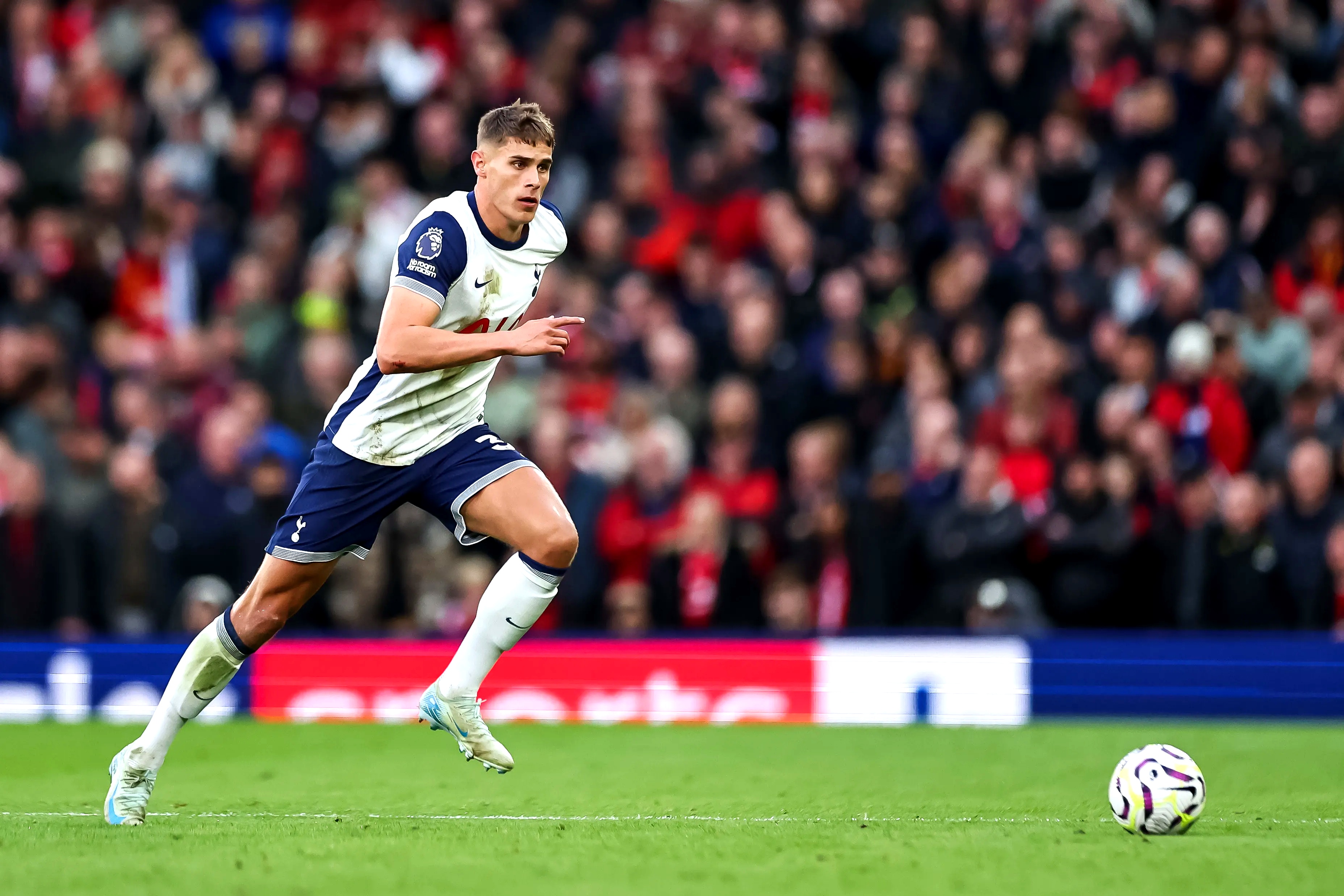 包含巴黎圣日耳曼发布备战花絮;冲刺阶段强势反弹;欧超杯任务艰巨;团队化学反应显著的词条 包含巴黎圣日耳曼发布备战花絮;冲刺阶段强势反弹;欧超杯任务艰巨;团队化学反应显著的词条