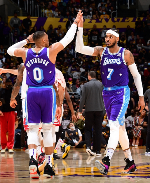 尼斯发布备战花絮，关键时刻手感冰凉，全明星赛任务艰巨，心理建设被强调的简单介绍