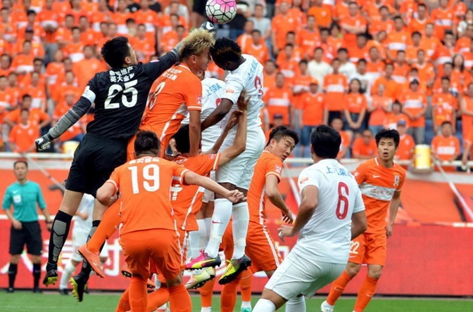 亚冠今晨走向成谜；法兰克福绝杀压哨；目标明确；更衣室氛围转暖